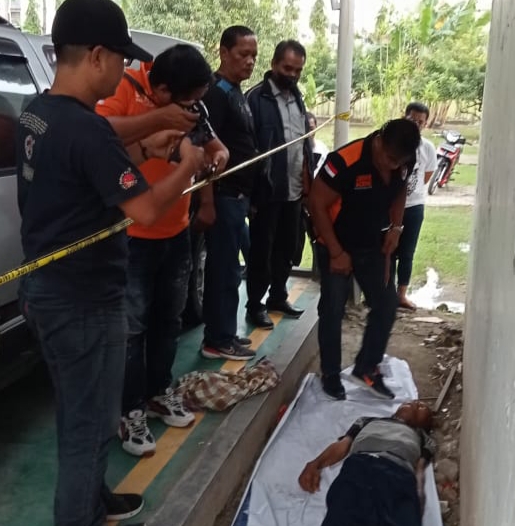 Mayat Tergeletak di Belakang Kantor Dispora Desa Medan Estate