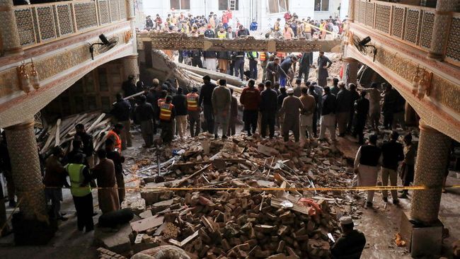 Bom Bunuh Diri di Masjid Pakistan, 59 Orang Dilaporkan Tewas