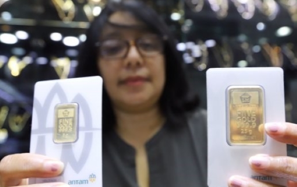 Meroket Tajam, Harga Emas Antam Medan Naik Rp 8000