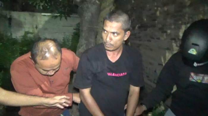 Bandar Sabu Jalan Masjid Taufik Buang Barbut saat Ditangkap