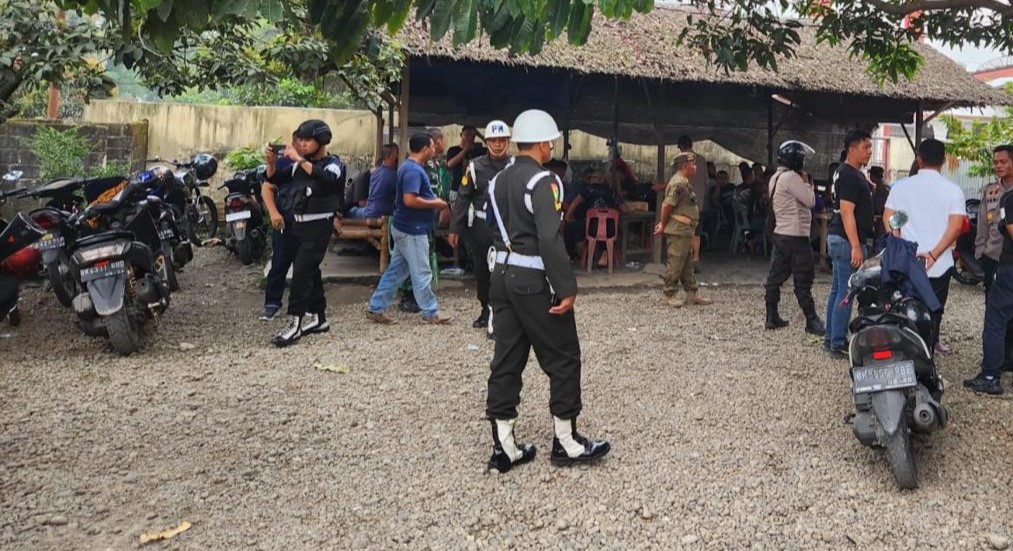 Lapak Judi Dadu Putar dan Bakarat Milik AK dan AJ Digerebek, Tapi Lokasi Kosong