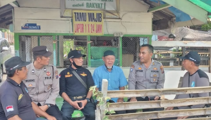 Kasat Binmas Polrestabes Medan Tinjau Poskamling di Komplek Wartawan