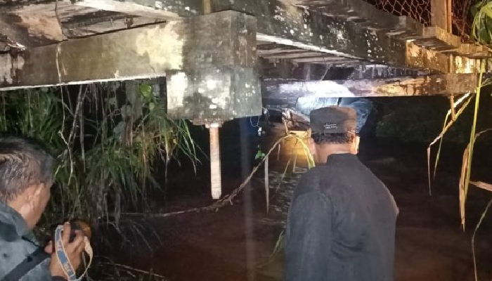 Kronologis Mobil Pemudik asal Riau Terseret Arus Sungai di Tapsel, 6 Penumpang Meninggal