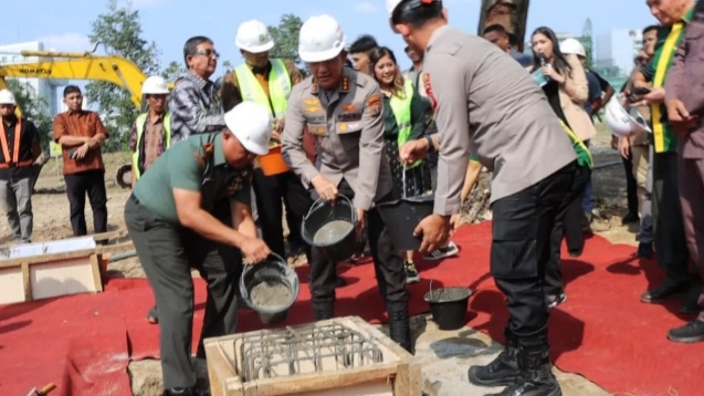 Kapolrestabes Medan Hadiri Peletakan Batu Pertama Revitalisasi Stadion Kebun Bunga