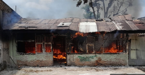 Lagi Tidur Siang, Rumah Imam Terbakar, Kapolsek : Penyebabnya Diduga Arus Pendek