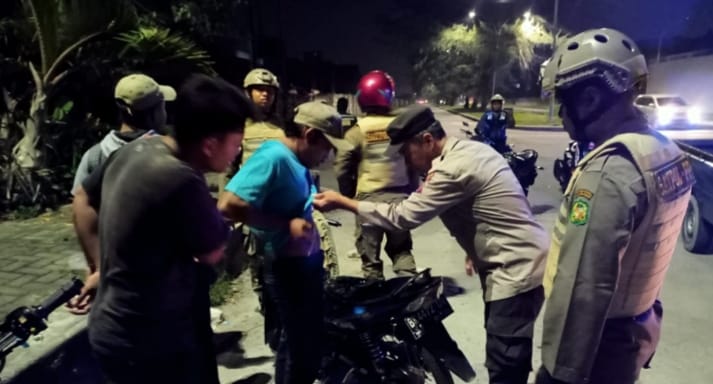 Dari Malam hingga Dinihari, Polsek Percut Seituan Patroli Antisipasi Penjahat Jalanan