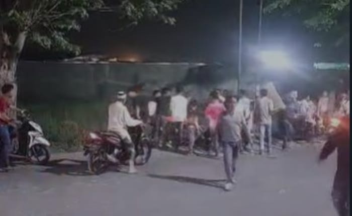 Warga Terjun Ngamuk, Hancurkan Tiga Mesin Judi di Lapak Perjudian