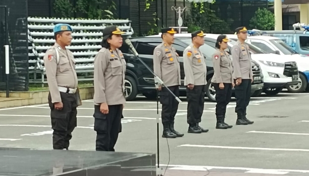 Kompol Riama Siahaan Pimpin Apel Pasukan : Ingat ! Jaga Kesehatan