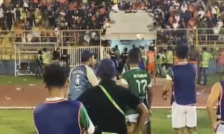 Edy Rahmayadi Nyaris Digebuk Suporter Persiraja di Aceh