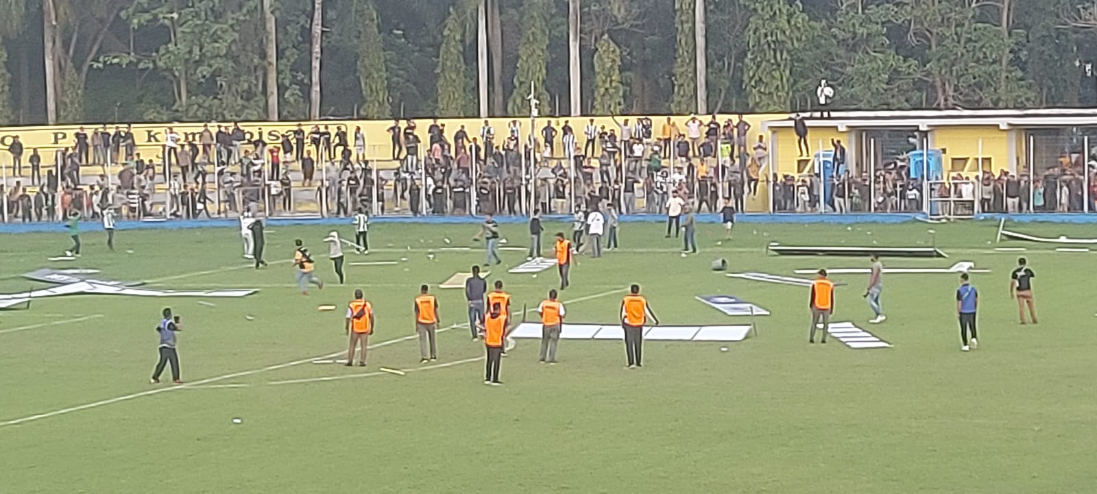 Kerusuhan Usai Laga Menjamu PSPS, Manajer Stadion Baharoeddin : PSMS Harus Bertanggungjawab