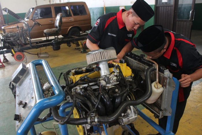 Jurusan Otomotif: Menembus Dunia Mesin dan Inovasi