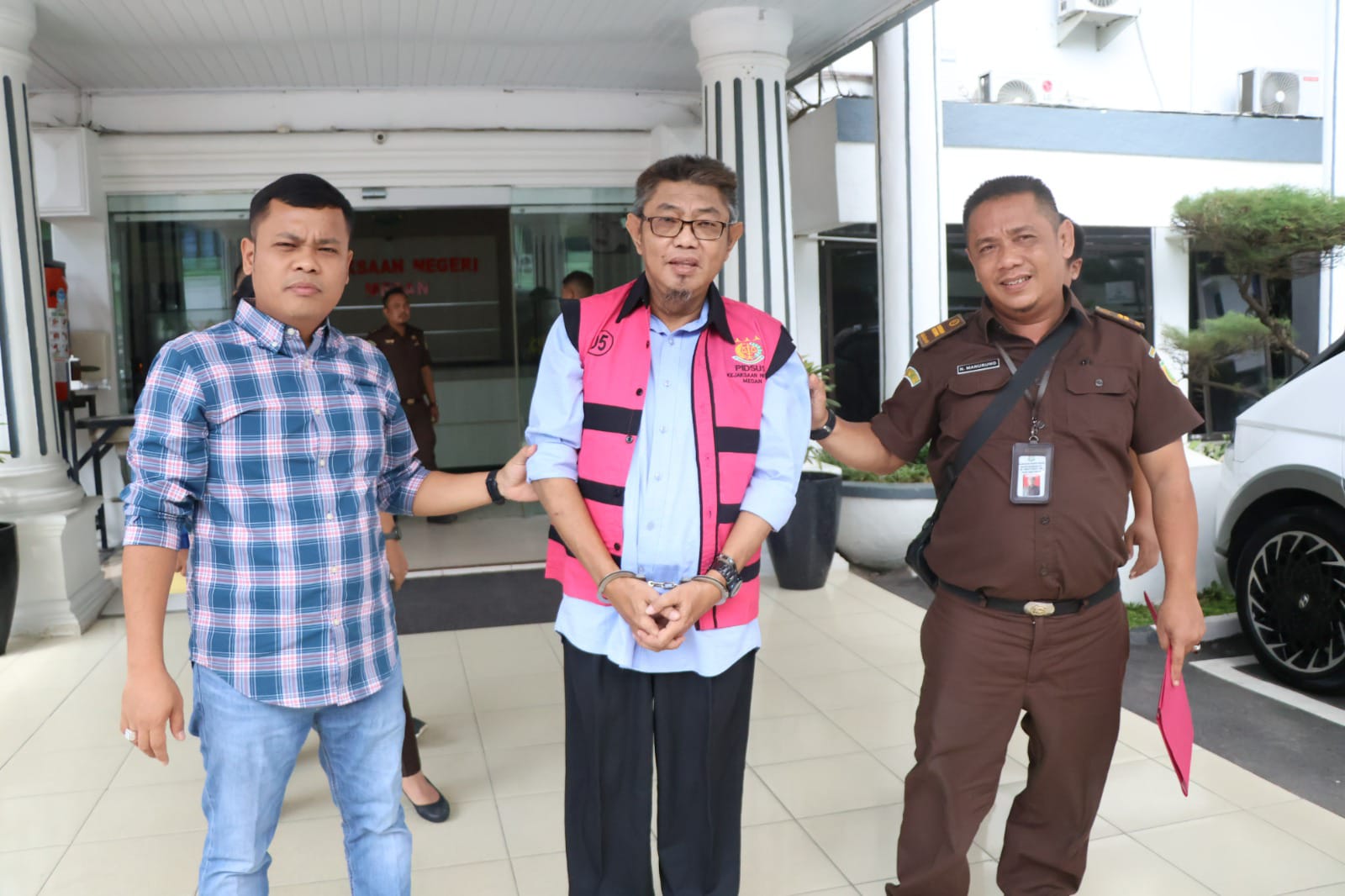 Kejari Medan Tahan Eks Dirut RSUP Adam Malik