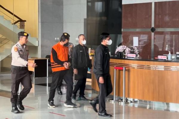 KPK Tahan Bupati Sidoarjo Gus Muhdlor