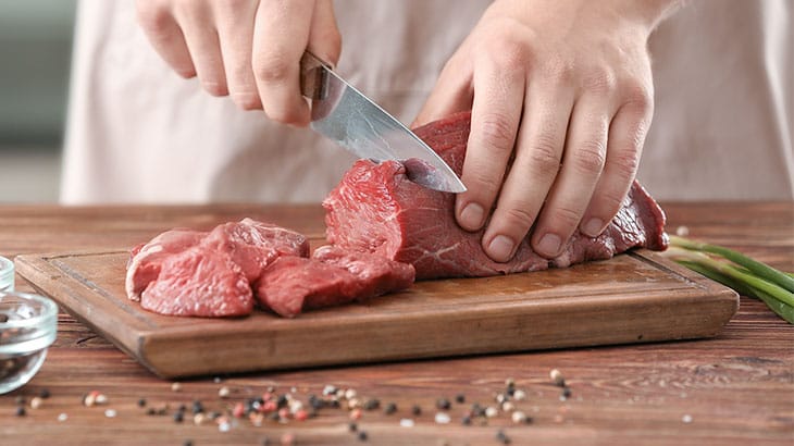 7 Bahan yang Digunakan Agar Daging Cepat Empuk