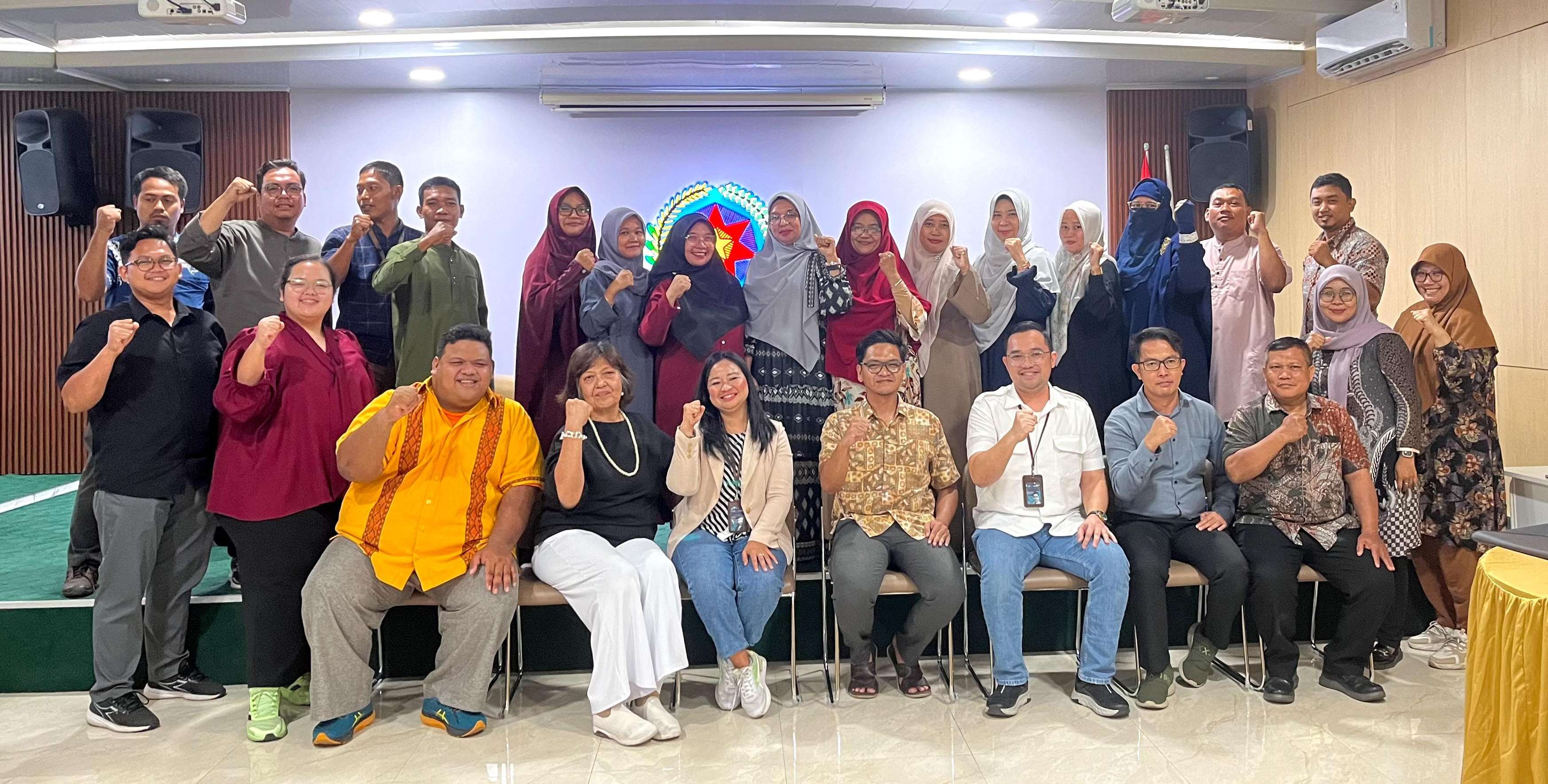Tingkatkan Kualitas Layanan SMP Panca Budi Medan Gelar Pelatihan Service Excellent