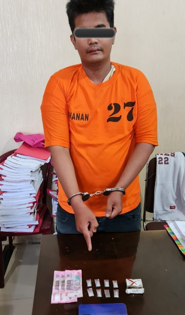 Pengedar Sabu di Kabanjahe Berondok di Kamar Mandi saat Digerebek Polisi