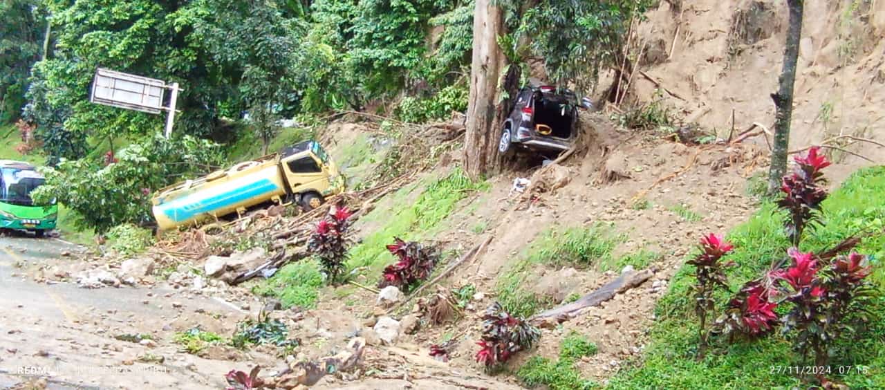 Pilkada Sumut Disambut Hujan Deras, Sejumlah Kawasan Terendam Banjir dan Longsor