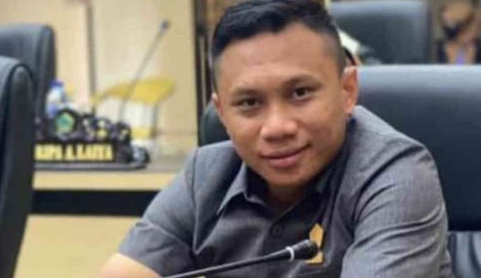 Viral ! PDIP Pecat Wahyudin Moridu yang Mau Rampok Uang Negara