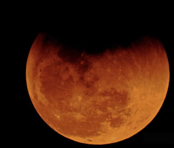 Fenomena Blood Moon Bisa Disaksikan Mulai Malam Ini, Berikut Jadwal Waktunya