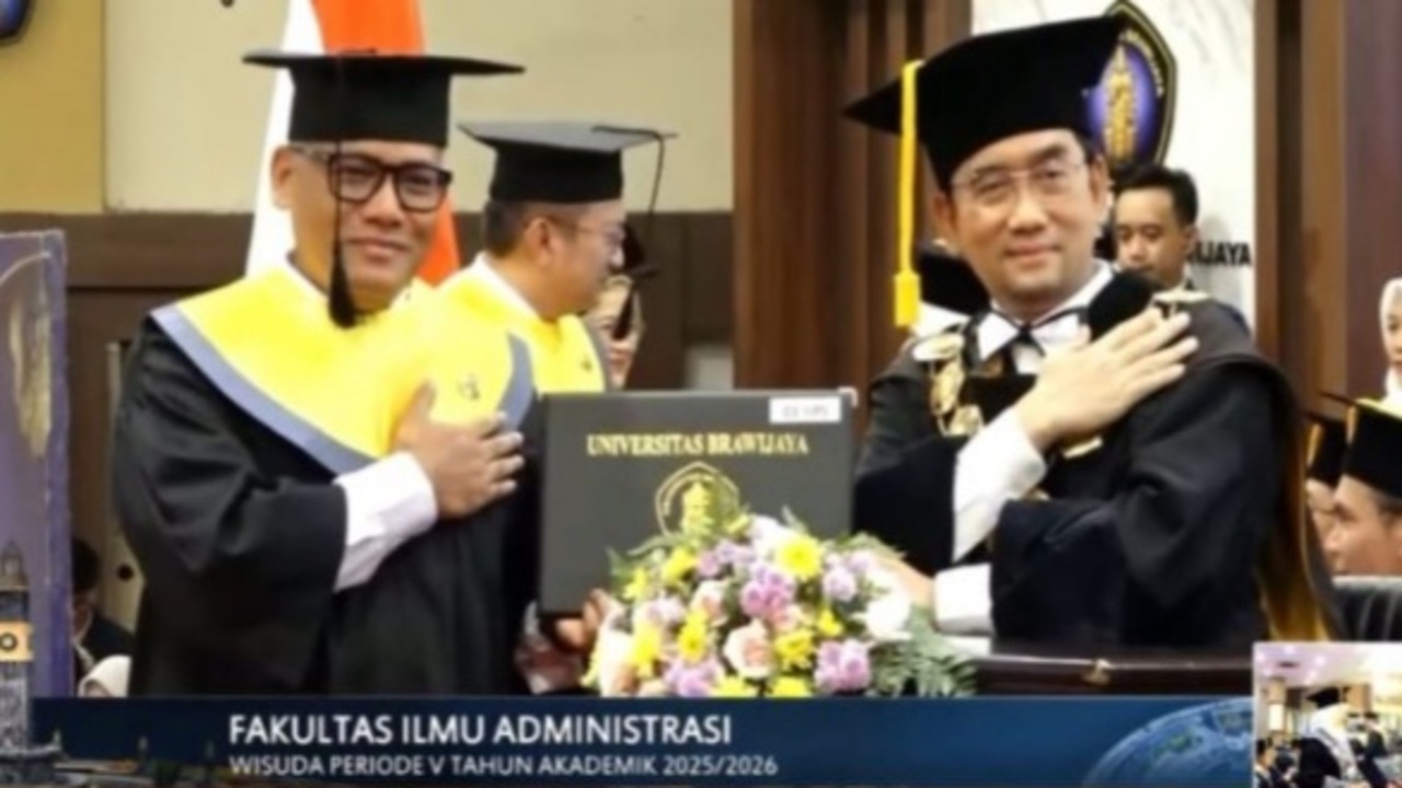 Brigjen Pol Gidion Raih Gelar Doktor : Disertasi Collaborative Governance Perlindungan Anak Berhadapan Hukum