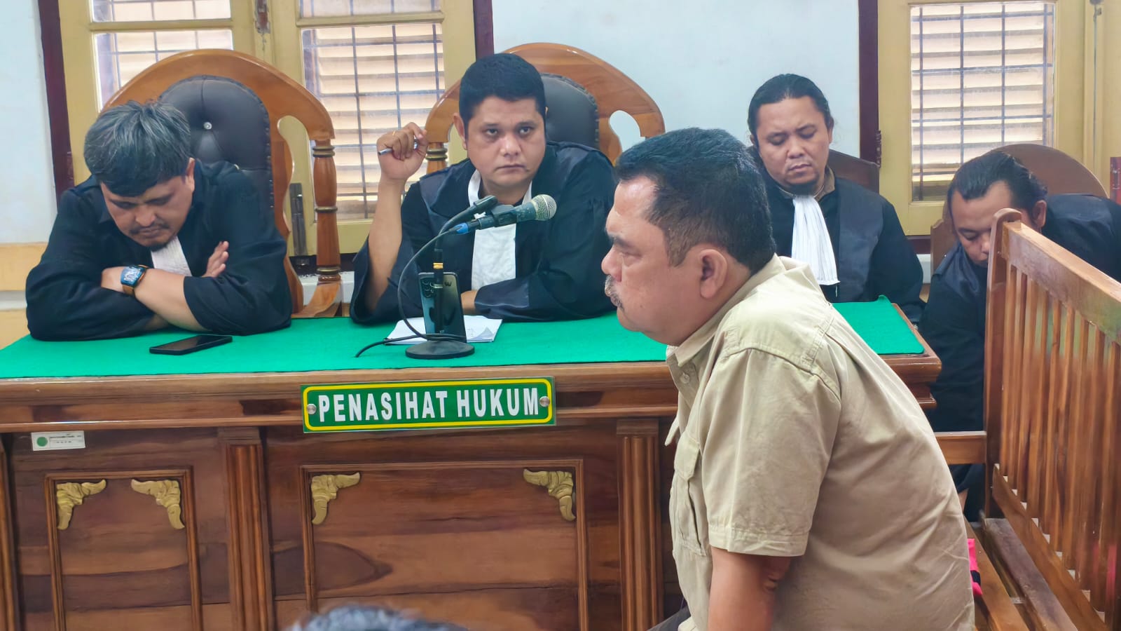 Pungli Retribusi Parkir, Bekas Kadishub Cuma Divonis Setahun Penjara 