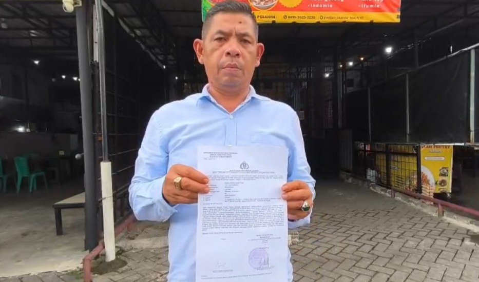 Ngeri ! Bela Masjid, Pengacara Malah Diteror OTK : Pajero Dibakar
