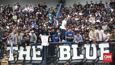 Usai Taklukan Persija, Ribuan Bobotoh Kumpul di Jalan Layang