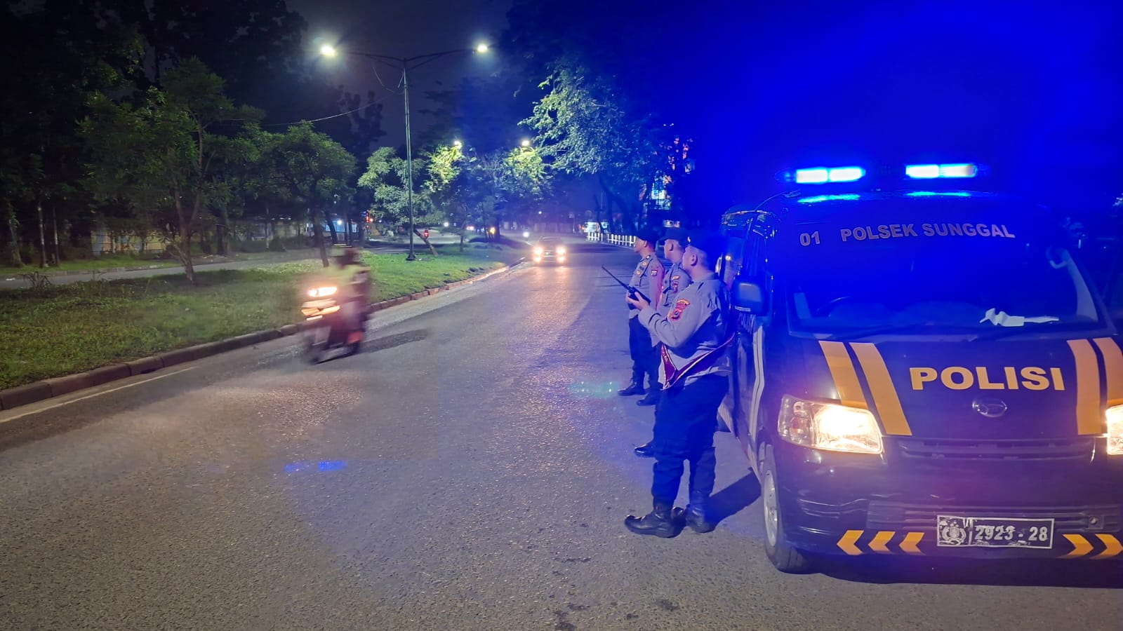 Polsek Sunggal Patroli Malam KRYD : Cegah Kejahatan Jalanan di Titik-titik Rawan