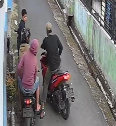 Pura-pura Tanya Alamat, Gerombolan Penipu Larikan Sepeda Motor Anak Dibawah Umur