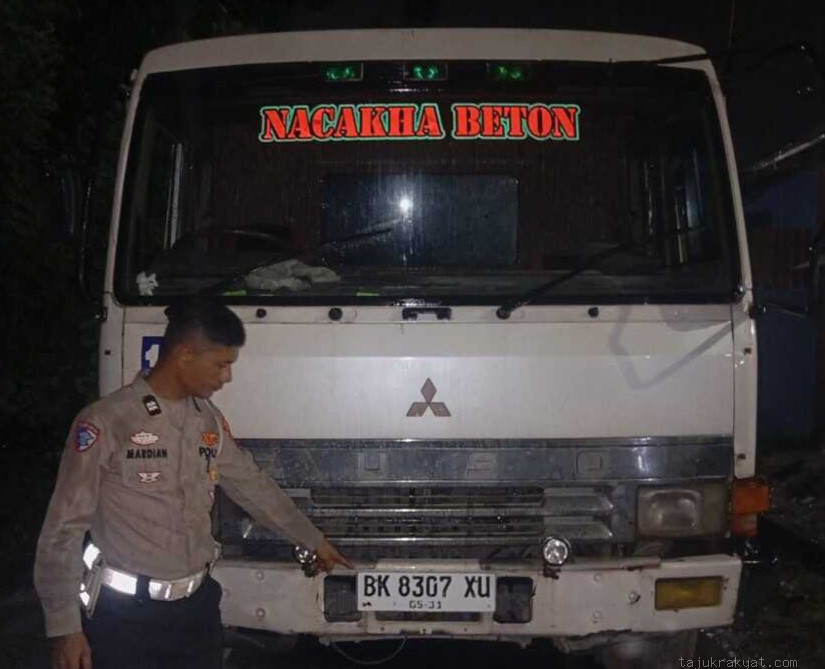 Wanita Lansia Meninggal Ditabrak Truk Beton, Sopir Yang Kabur Masih Dicari