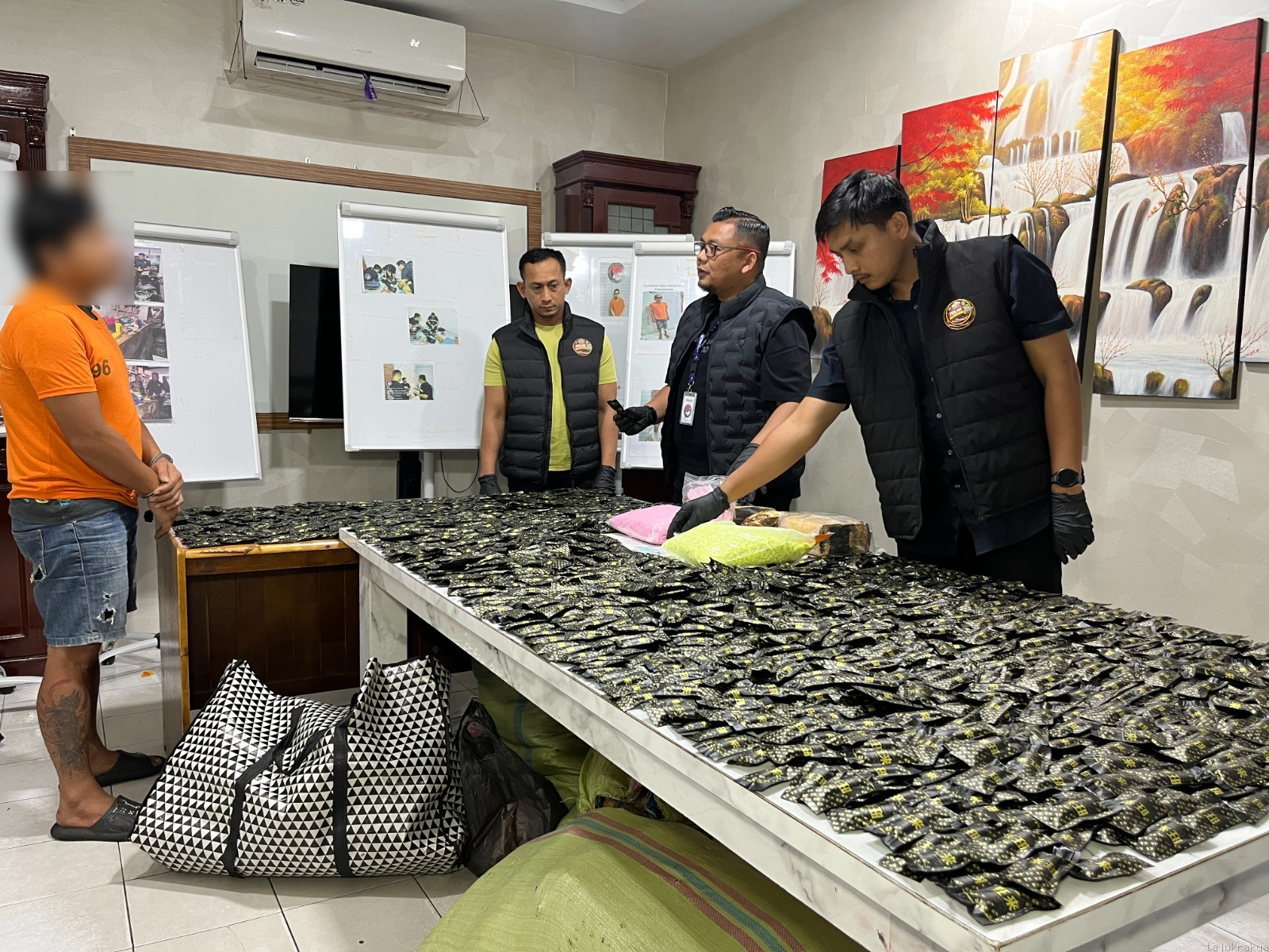 Polrestabes Medan Gerebek Gudang Pinang di Deli Serdang, Polisi Sita 3 Kg Sabu-10 Ribu Ekstasi