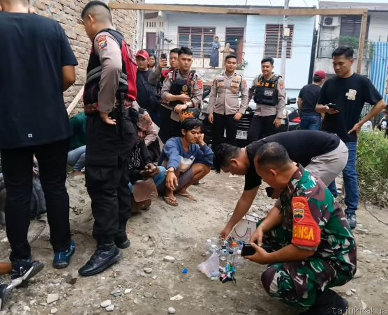 Polda Sumut Ringkus 19 Orang di Sarang Narkoba Gang Dipanegara