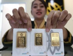 Memasuki Akhir Pekan, Harga Emas Antam Anjlok Hingga Rp 1.016.554 per Gram