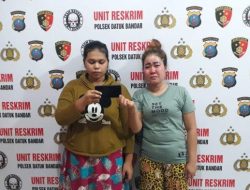 Emak-emak Pencuri dan Penadah HP Curian Manyun Ditangkap Polisi