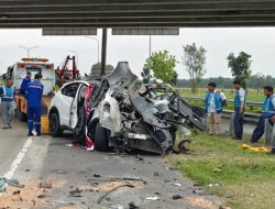 Kecelakaan Maut, Pengemudi dan Penumpang Mobil HR-V Tewas di Jalan Tol