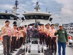 Saka Bahari Panca Budi Kunjungi KRI Torani 860