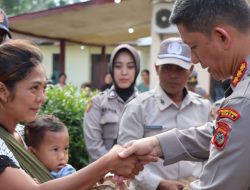 Kapolrestabes Medan Kunjungi Polsek Kutalimbaru, Santuni Anak Yatim dan Penderita Stunting