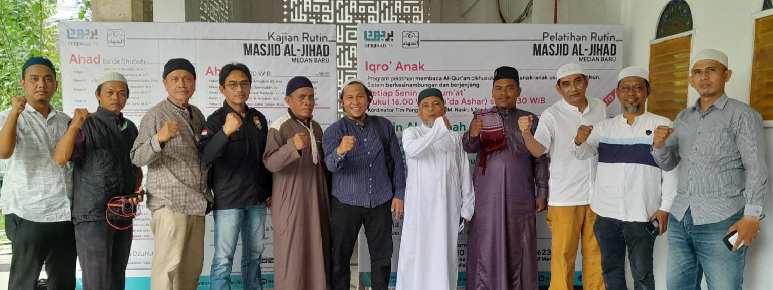 Pengurus Aliansi Ormas Islam Sumut dan Panitia Parade Menyambut Ramadhan foto bersama.(Ist)