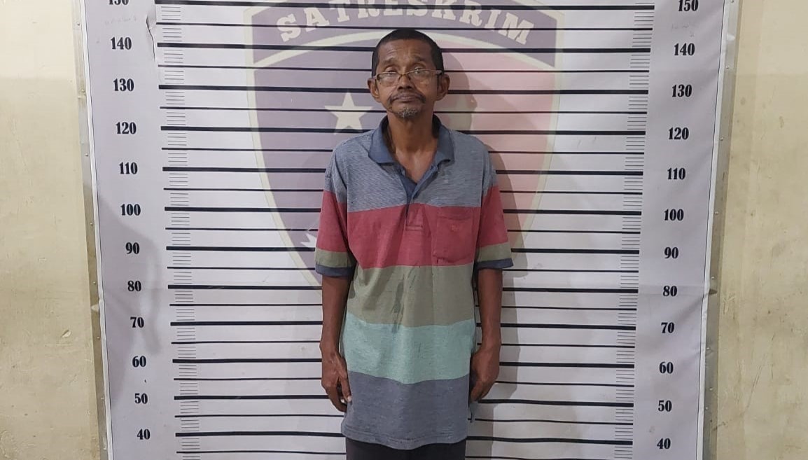 Khairil Anwar, pelaku pencurian pintu besi bendungan setelah ditangkap polisi.