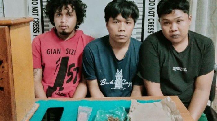Tiga pengedar ganja di Jalan TVRI, Kota Siantar diringkus petugas Polres Siantar, Minggu (19/3/2023) kemarin.
