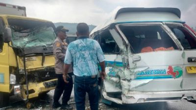 Kecelakaan Mobil di Sumut, Sopir Travel Kabur Tinggalkan Penumpang