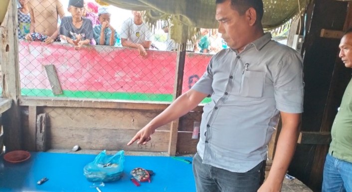 Penggerebekan gubuk pemakai narkoba di Desa Sei Apung, Kecamatan Tanjungbalai, Kabupaten Asahan. Dua orang pengedar sabu dan ganja lompat ke sungai.