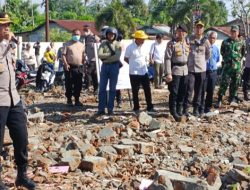 Polrestabes Medan Tertibkan Bangunan Liar di Desa Sampali