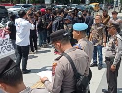 234 SC Sumut Aksi Demo : Tangkap Ferdinand Hutahaean