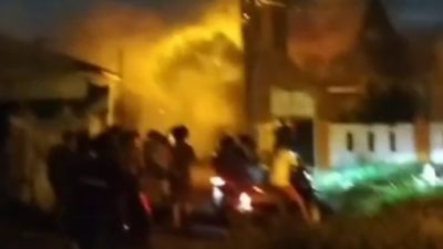Masjid As Saadah Medan Deli Terbakar, Warga Berhamburan Keluar Rumah