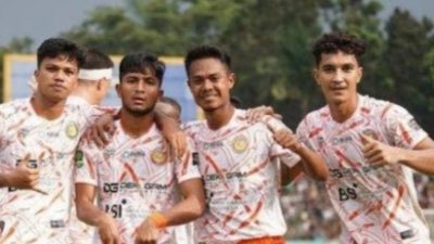 Pemain Persiraja Banda Aceh usai cetak gol.(Ist)
