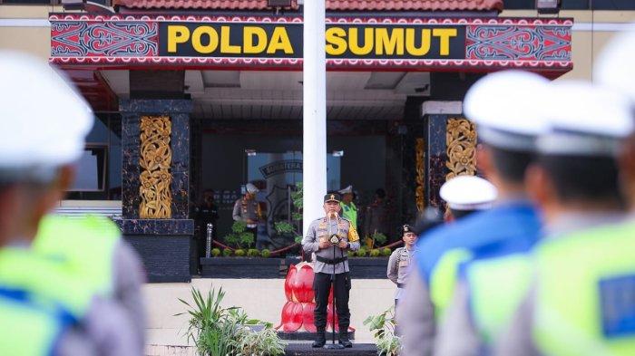 Kapolda Sumut, Irjen Agung Setya Imam Effendi saat memimpin apel Operasi Zebra Toba 2023 di Lapangan KS Tubun Mapolda Sumut, Senin (4/9/2023).