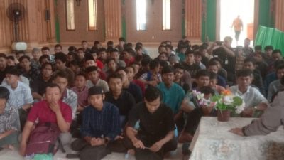 Polrestabes Medan Ajak Santri Berpegang Teguh kepada ajaran Agama dan Aturan Negara