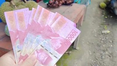 Pilu Wanita Penjual Durian di Nias Menangis Tertipu Uang Palsu Rp 700 Ribu, Polisi Turun Tangan