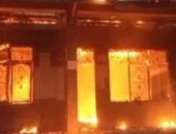Tiga Pintu Rumah Kontrakan Habis Terbakar Diduga Arus Pendek